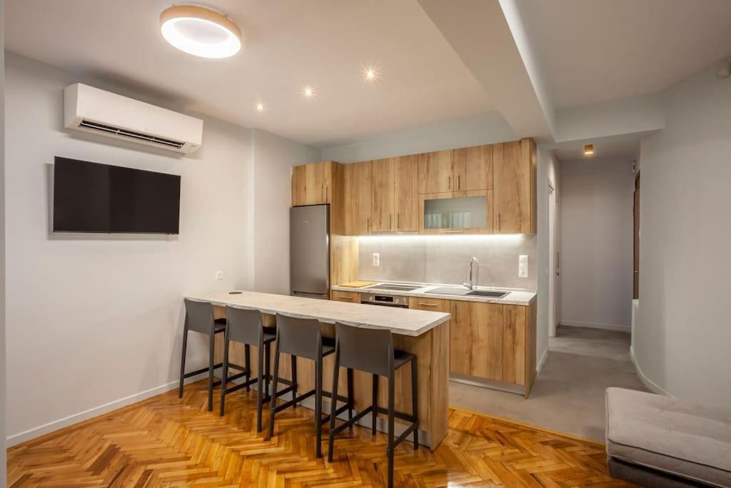 Karolou Ntil- Ground Floor Suite Saloniki Zewnętrze zdjęcie