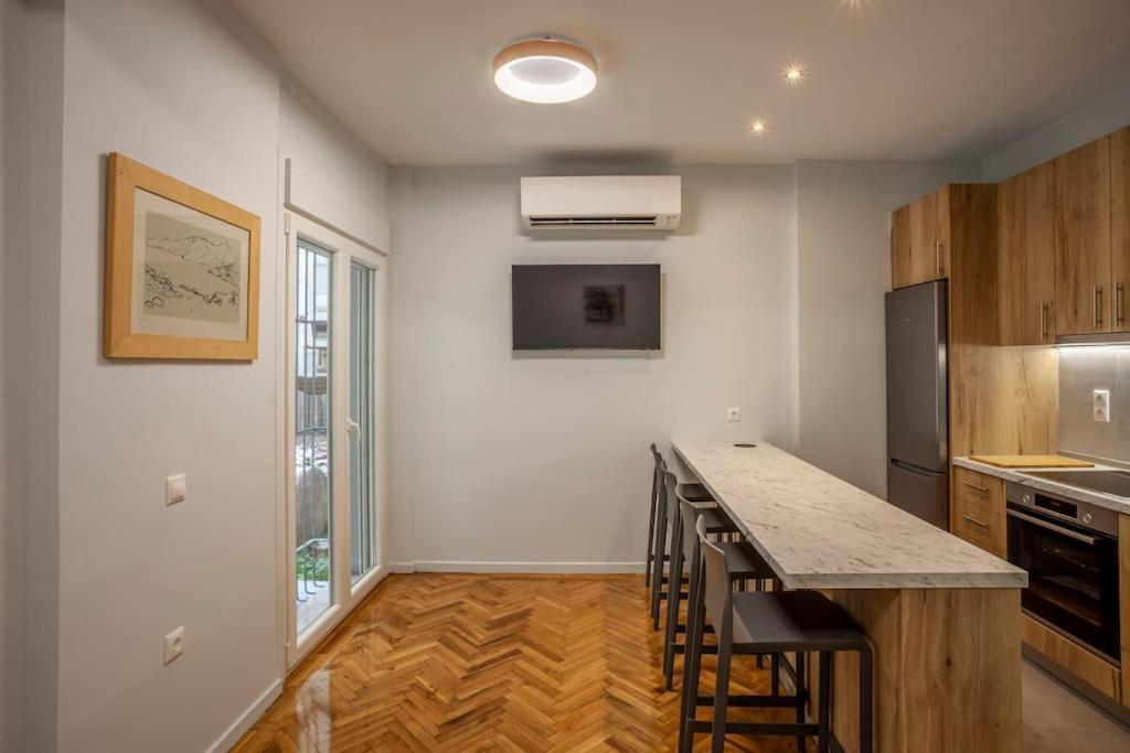 Karolou Ntil- Ground Floor Suite Saloniki Zewnętrze zdjęcie