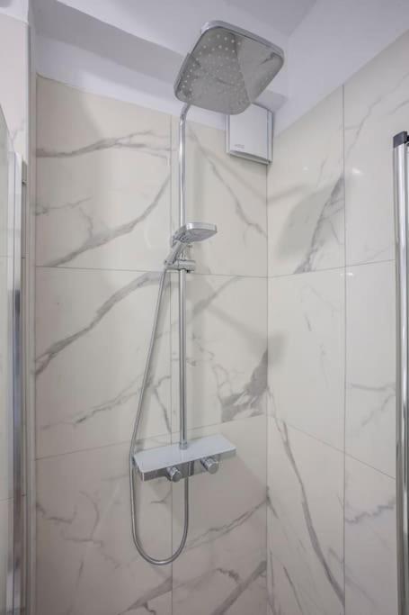 Karolou Ntil- Ground Floor Suite Saloniki Zewnętrze zdjęcie
