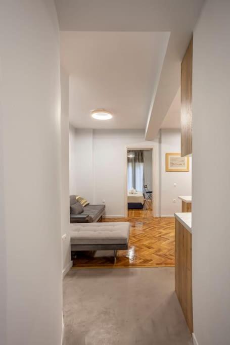 Karolou Ntil- Ground Floor Suite Saloniki Zewnętrze zdjęcie